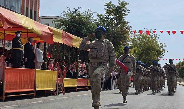 Edirne'de 104 yıllık zaferin gururu Mehmetçikle yeniden yaşandı