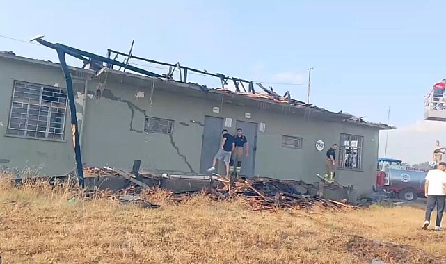 Edirne'de anız yangını ormana sıçradı: 4 helikopter ve 10 arazöz seferber oldu