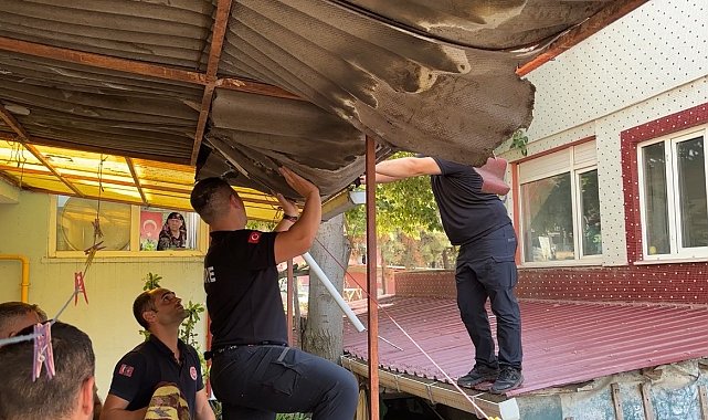 Edirne'de çatıya çıkan şahıs ekiplerin müdahalesiyle kurtarıldı