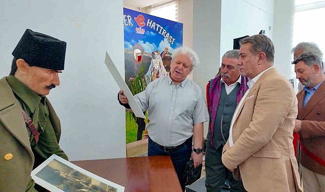 Efeler'de "Zaferden Kurtuluşa" sergisi tarihe ışık tutuyor