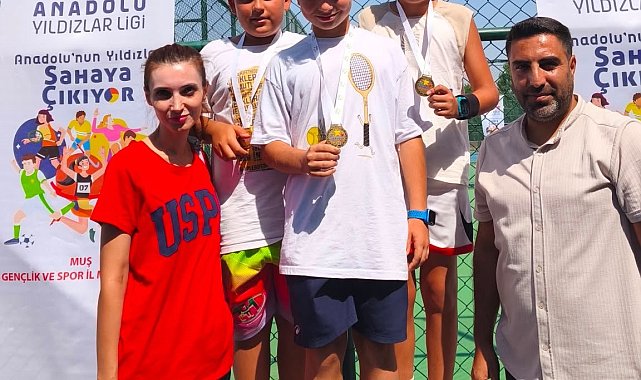 Elazığ tenis takımı finale yükseldi