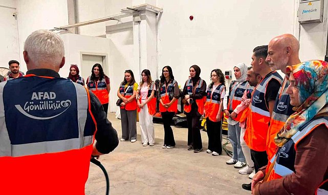 Elazığ'da AFAD gönüllülerine hafif arama ve kurtarma eğitimi