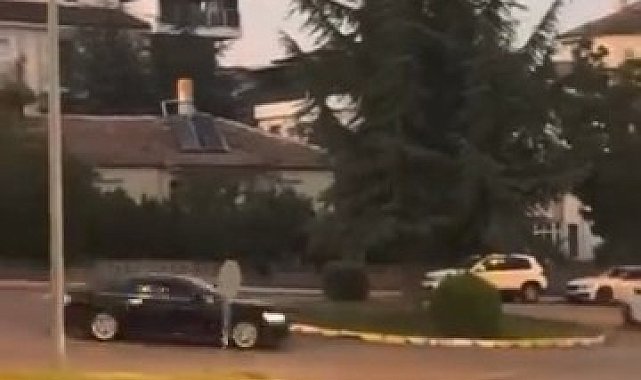 Elazığ'da yine aynı sürücü, otomobiliyle drift yaptı: O anlar kameraya yansıdı