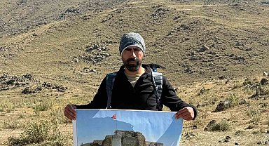 Elazığlı sporcudan Ağrı Dağı'nda 30 Ağustos Zafer Bayramı tırmanışı