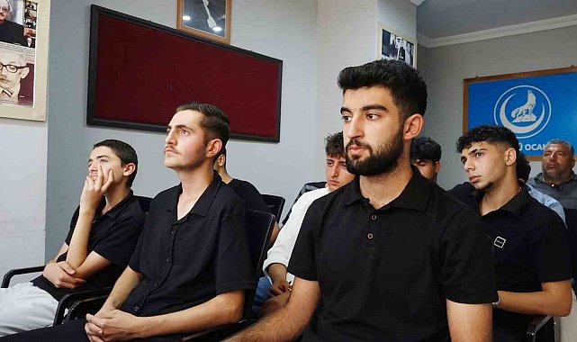 Erciş'te gençlere yönelik öfke kontrolü semineri verildi