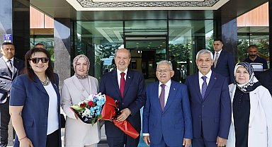 Ersin Tatar'dan Başkan Büyükkılıç'a hizmet övgüsü