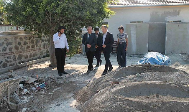 Erzin Mustafalı Camii'ndeki restorasyon çalışmaları sürüyor