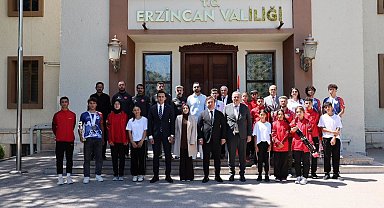 Erzincanlı sporcuların başarıları Vali Aydoğdu tarafından ödüllendirildi