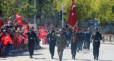 Erzurum'da 30 Ağustos provasına trafik düzenlemesi