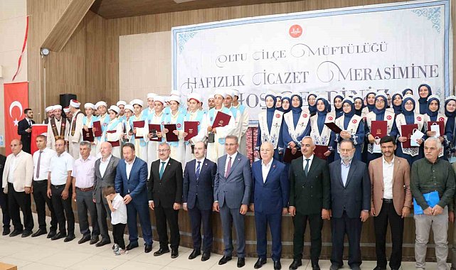 Erzurum'da 54 hafız icazet belgesini aldı