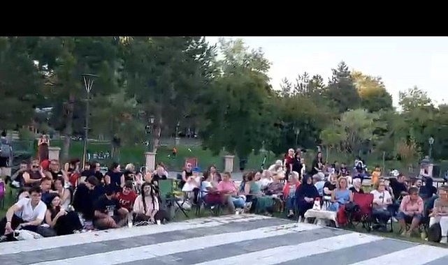 Eskişehir Kanlıkavak Parkı'nda 'sanat, kültür ve doğa' el ele verdi