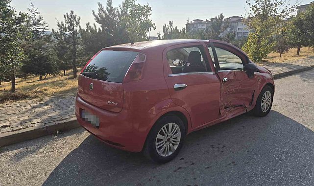 Eskişehir'de otomobille ticari taksi çarpıştı: 6 yaralı