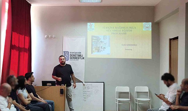 Eskişehir'de yükümlülere tütün ve zararları anlatıldı