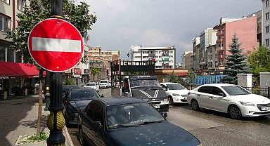 Esnafın kendi astığı tabela ses getirdi, belediye harekete geçti