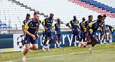 Fenerbahçe, Lyon ile oynayacağı rövanş maçının hazırlıklarını tamamladı