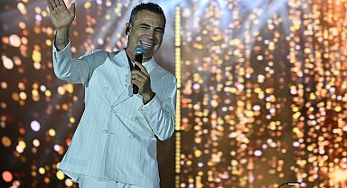 Ferhat Göçer'den Ordululara müzik şöleni