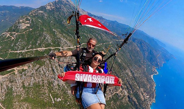 Fethiye semalarında Sivasspor atkısı açtı
