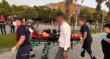 Fethiye'de ticari yatta yaralanan vatandaşa tıbbi tahliye