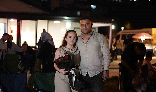 Film izlemeye geldi evlilik teklifi aldı