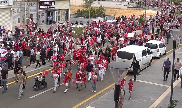 Gaziantep'te 30 Ağustos zafer yürüyüşü ve basket takımı lansmanı yapıldı