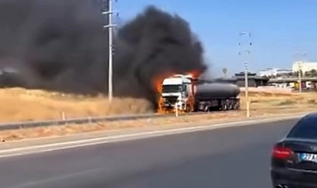 Gaziantep'te seyir halindeki tanker alev alev yandı