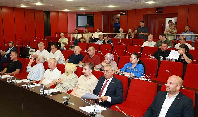 Gebze meclisinden üniversitelilere 12 bin TL destek