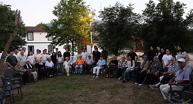 Gençler ile huzurevi sakinleri bir araya geldi