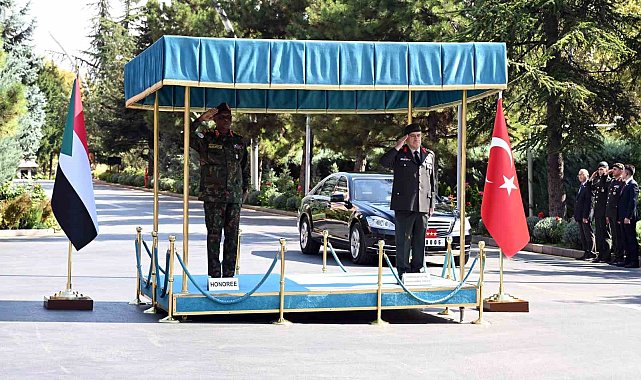 Genelkurmay Başkanı Bayraktaroğlu, Sudanlı mevkidaşı Elatta ile görüştü