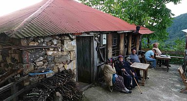 Giresun'da 70 yıllık kahvehaneyi yaşatan Osman Koyun hayatını kaybetti