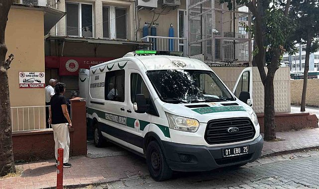 Göçükte hayatını kaybeden işçinin cenazesi adli tıptan alındı