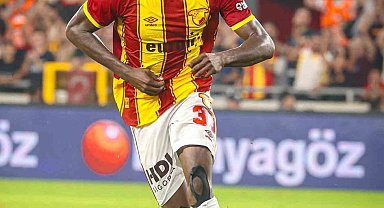 Göztepe'nin orta sahası Anthony Dennis ile Al-Jazira ilgileniyor
