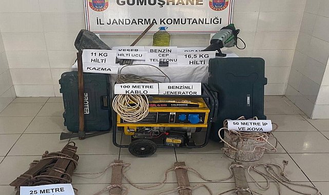 Gümüşhane'de izinsiz kazı yapan 3 kişi yakalandı