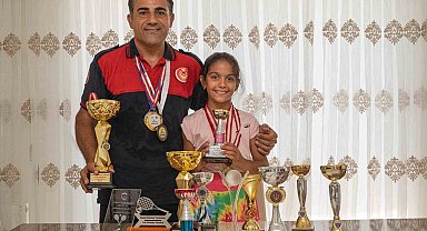 Hayat kurtaran baba, kızını kortlarda şampiyonluğa hazırlıyor
