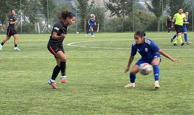 Hazırlık maçı: Beşiktaş Kadın Futbol Takımı: 3 - FOMGET: 1