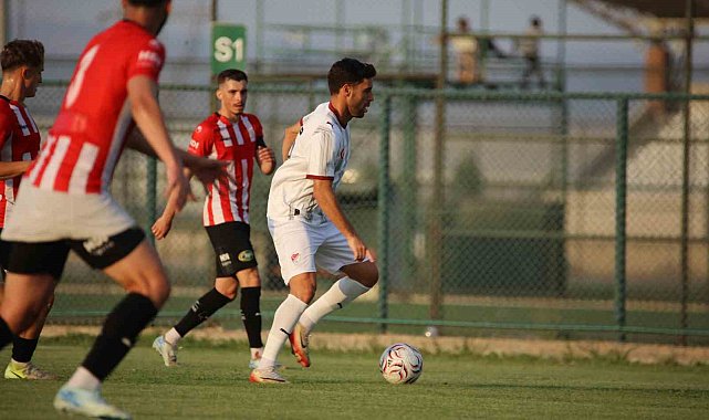 Hazırlık Maçı: Elazığspor: 2 - Ayvalıkgücü Belediyespor: 1