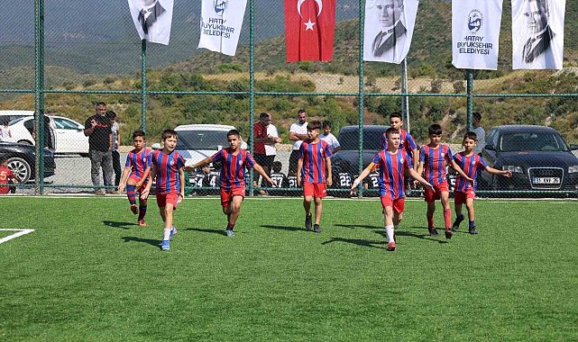 HBB, Antakya'da yeni halı sahayı hizmete açtı