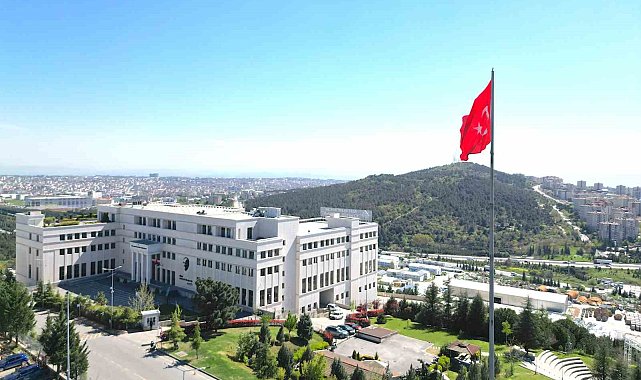 Hem üniversiteye hem mesleğe hazırlık