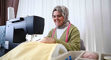 Hobi olarak dikiş kursuna başvurdu, kendi markasını kurdu