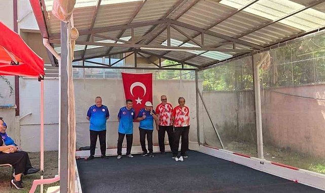 Huzurevi sakinleri bocce müsabakasında buluştu