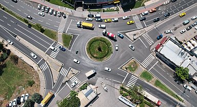 İBB İstanbul'un yollarını yenilemeye devam ediyor