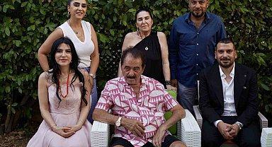 İbrahim Tatlıses'in evinde mutlu gün: Manevi kızına isteme töreninde beşi bir yerde taktı