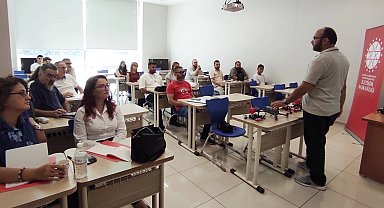 İletişim Başkanlığı'ndan basın mensuplarına İHA-1 ticari pilot eğitimi