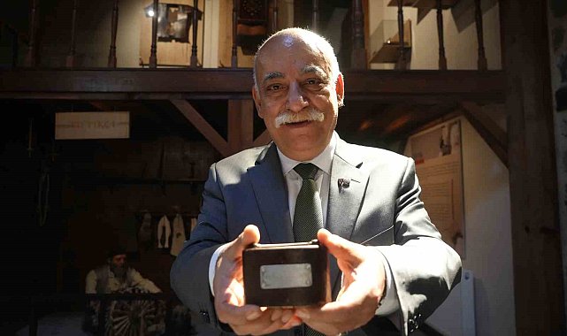 İlk kumbarasıyla başlayan koleksiyon tutkusu 65 yaşında sergiye dönüştü