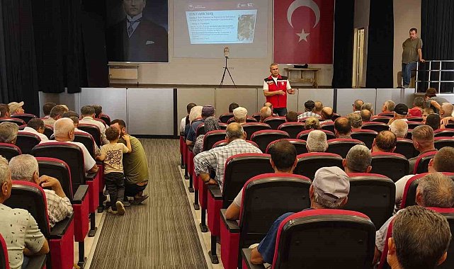 İncirde kaliteyi artıracak uygulamalar üreticilere anlatıldı