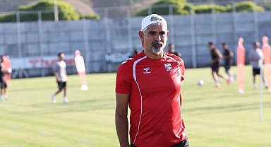 İsmet Taşdemir: "Lige galibiyetle başlamak istiyoruz"