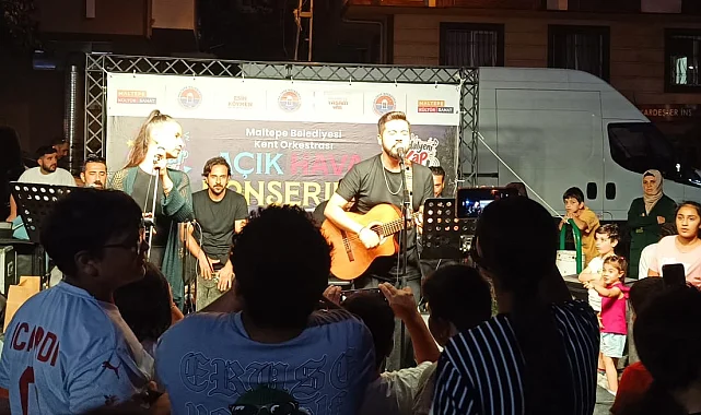 İstanbul Maltepe'de açık hava konserleri devam ediyor