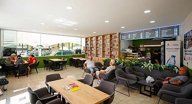 İstanbul Maltepe'de Emekli Dayanışma Evi ilgi görüyor