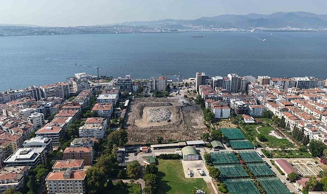 İzmir Büyükşehir: "Karşıyaka Zübeyde Hanım Stadı ile ilgili süreç emin adımlarla ilerliyor"