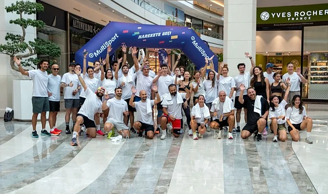 İzmir'de 50 dereceye ulaşan sıcaklar koşu rotasını değiştirdi