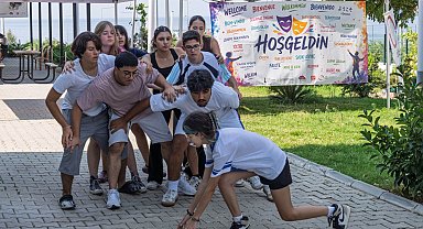 İzmir'de gençler ortak hikâyeler yazıyor